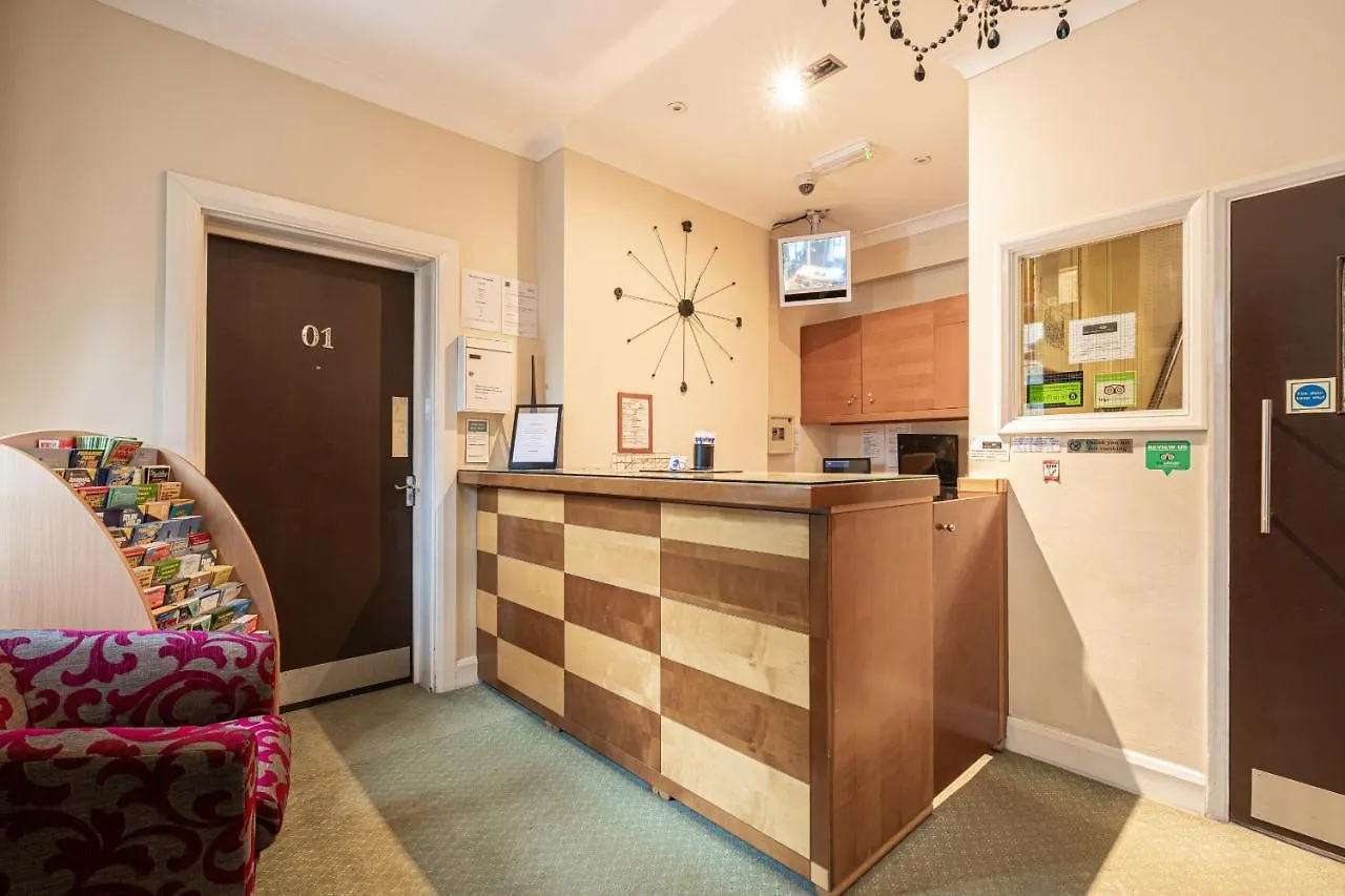 Barrington Lodge Crawley  Hotel