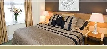 Hotel Barrington Lodge Crawley
